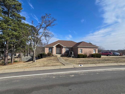 31 Turquoise Dr, Maumelle, AR, 72113-6048 | Card Image