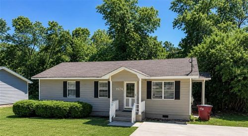 1524 Burton Ave, Macon, GA, 31204-5006 | Card Image