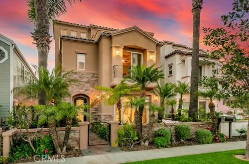 225 11th St, Huntington Beach, CA, 92648 | Card Image