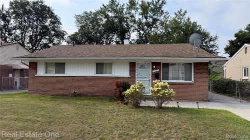 13351 Albany St, Oak Park, MI, 48237-2801 | Card Image