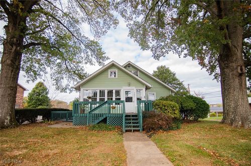 5807 4th Ave, Vienna, WV, 26105-2013 | Card Image