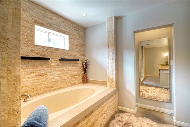 68730 Panorama Rd, House other with 3 bedrooms, 2 bathrooms and 2 parking in Cathedral City CA | Image 6
