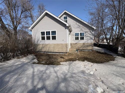 193 Broadway St W, Yorkton, SK, S3N0M8 | Card Image