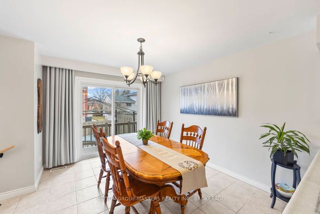 984 Ambleside Cres, House other with 5 bedrooms, 3 bathrooms and 2 parking in Kingston ON | Image 13