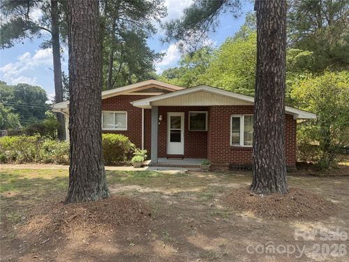 709 Sunset Dr, Salisbury, NC, 28147-9175 | Card Image