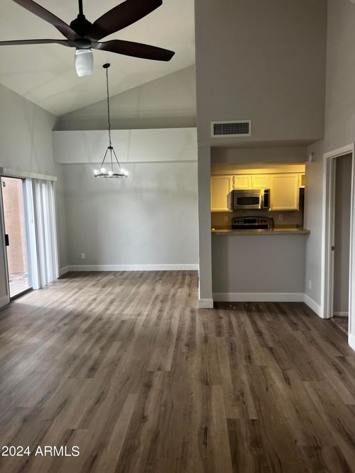 1068-5640 E Bell Rd, Scottsdale, AZ, 85254-5951 | Card Image