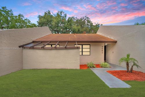 9667 Nw 15th Ct, Pembroke Pines, FL, 33024-4429 | Card Image