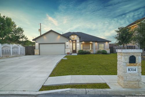8314 Marek St, San Antonio, TX, 78224-1610 | Card Image