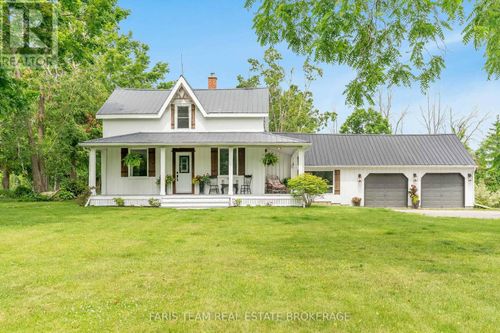 2462 Ridge Rd E, Oro Medonte, ON, L0L1T0 | Card Image