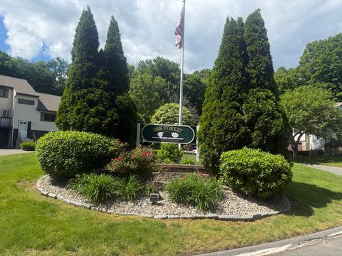 5-9 Oak Forest Dr, Manchester, CT, 06042 | Card Image