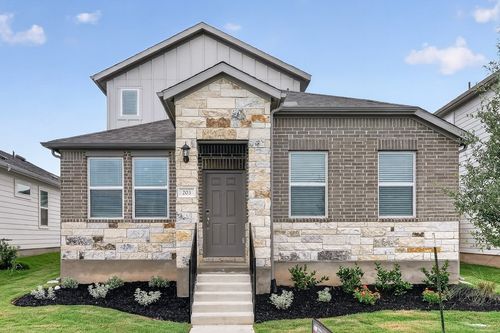 203 Betsy Rd, Hutto, TX, 78634-2701 | Card Image