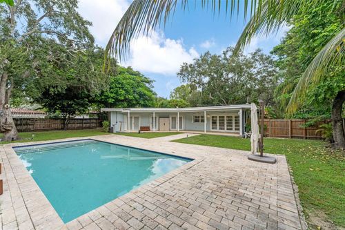 8318 Sw 131st St, Pinecrest, FL, 33156-6656 | Card Image