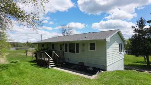 5251 Hudson Rd, Osseo, MI, 49266-9433 | Card Image