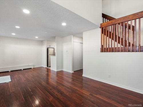 105-2835 S Monaco Pkwy, Denver, CO, 80222-7128 | Card Image