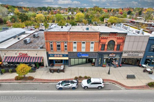 b-106 S Leroy St, Fenton, MI, 48430-3806 | Card Image