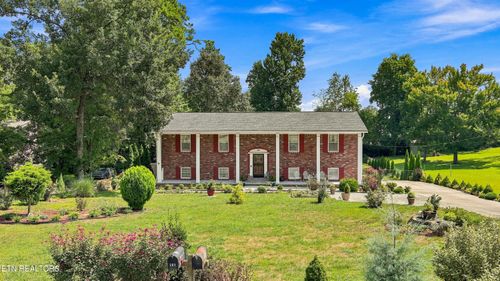 212 Cogdill Rd, Knoxville, TN, 37922-2005 | Card Image