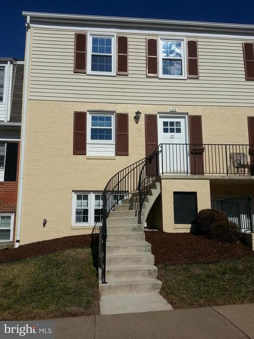 165 Leeds Ct W, WARRENTON, VA, 20186-3621 | Card Image