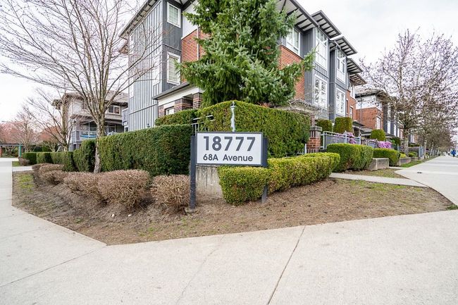 92 - 18777 68 A Avenue, Townhouse with 2 bedrooms, 2 bathrooms and 2 parking in Surrey BC | Image 1