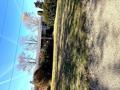 136 N Washington St, Sheffield, IL, 61361-9792 | Card Image