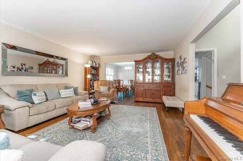 850 Ibsen St, Woodmere, NY, 11598-2329 | Card Image