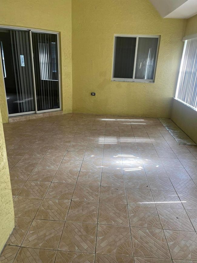 1072 Sw Castaneda Ln, House other with 3 bedrooms, 2 bathrooms and null parking in Port St. Lucie FL | Image 15