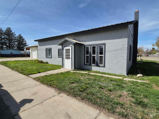 602 7 Th Ave W, House other with 3 bedrooms, 2 bathrooms and 2 parking in Gooding ID | Image 13