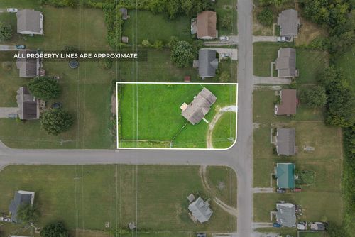 1626 Hannibal Dr, Oak Grove, KY, 42262-9157 | Card Image