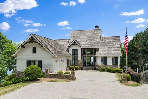 8819 Ford Ln, Gainesville, GA, 30506-5971 | Card Image