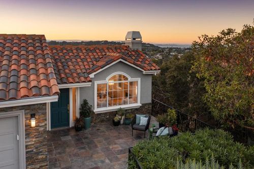 3860 W Naughton Ave, Belmont, CA, 94002-1260 | Card Image