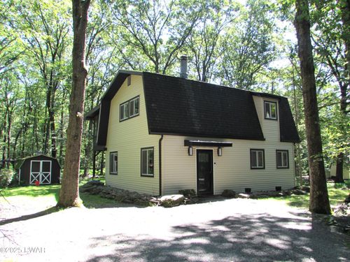 117 Village Ln, Lords Valley, PA, 18428 | Card Image