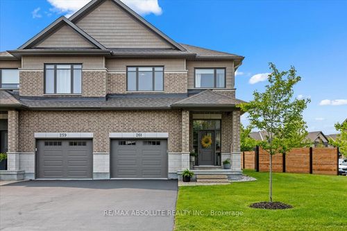 261 Purchase Cres, Stittsville, ON, K2S2L6 | Card Image