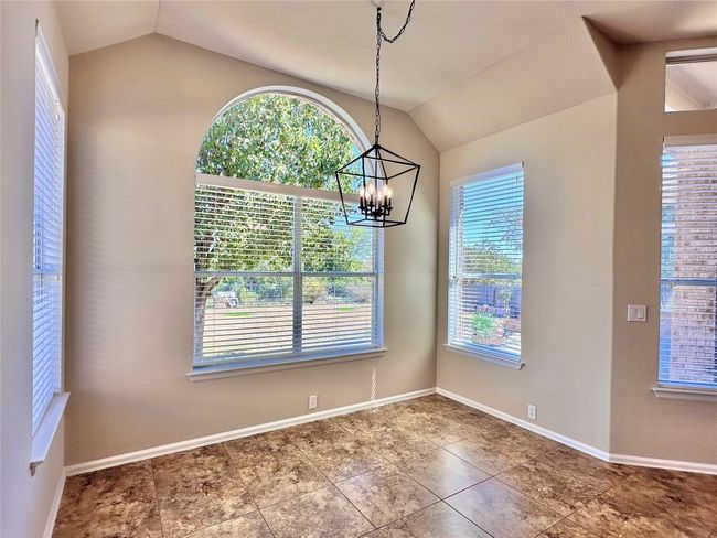 Dining area easily seats 6. | Image 13