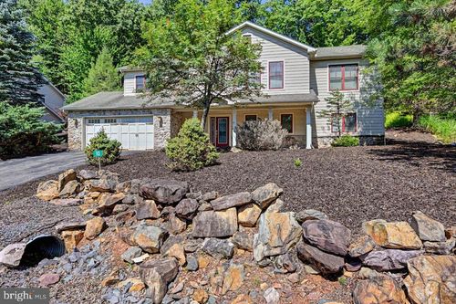 10 Bluestone Ct, Lake Harmony, PA, 18624 | Card Image