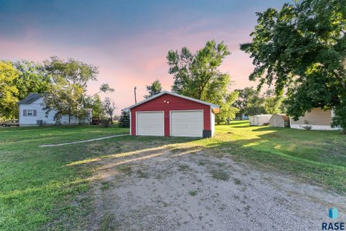 501 1st Ave, Montrose, SD, 57048 | Card Image