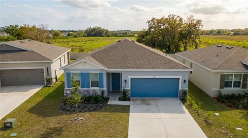 693 Crown Rose Dr, EAGLE LAKE, FL, 33839 | Card Image