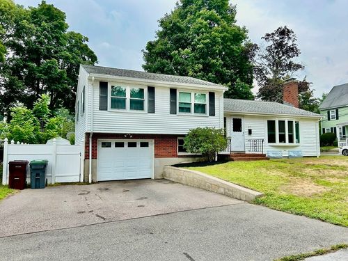 27 Eleanor St, Dedham, MA, 02026-3035 | Card Image