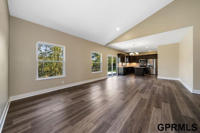 1325 Copper Mountain Dr, House other with 3 bedrooms, 3 bathrooms and 3 parking in Crescent IA | Image 5