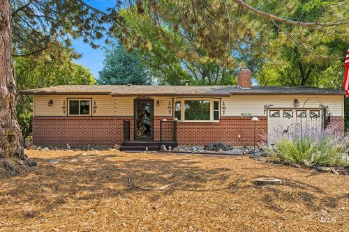 248 N Cobblestone Ln, Eagle, ID, 83616-4922 | Card Image