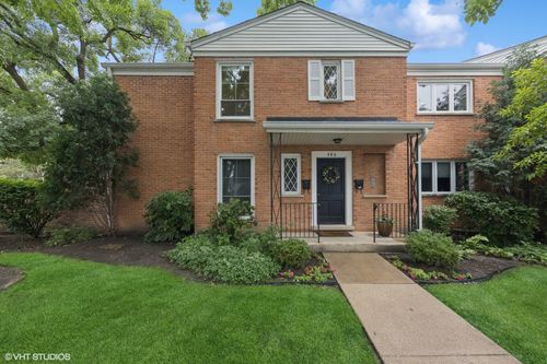 apt-b-486 Old Surrey Rd, Hinsdale, IL, 60521-5117 | Card Image