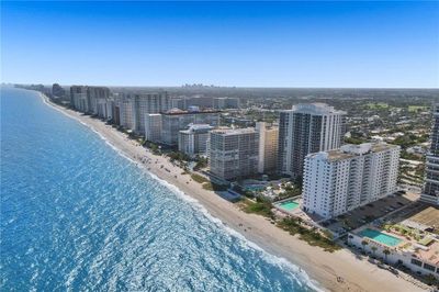 Condo Ocean Front living at it's Best | Image 1