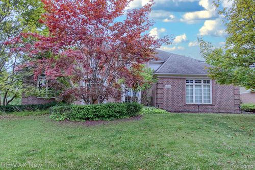 17173 Willow Ridge Ct, Northville, MI, 48168-8407 | Card Image