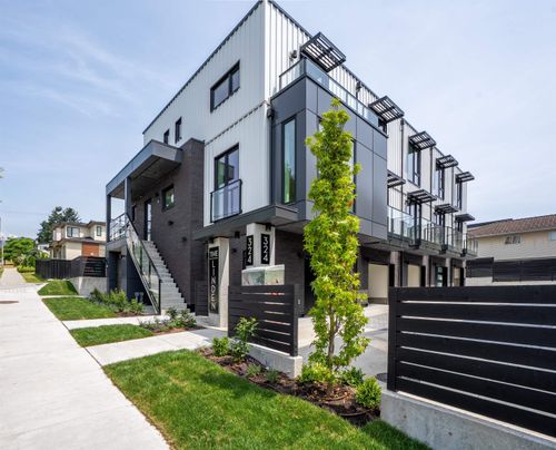 {{alt}} | Card Image