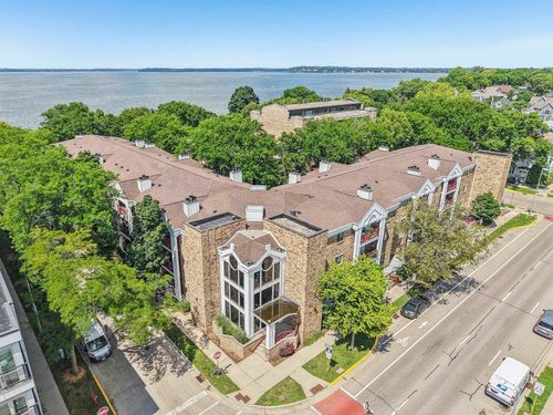 unit-226-311 N Hancock St, Madison, WI, 53703-3909 | Card Image