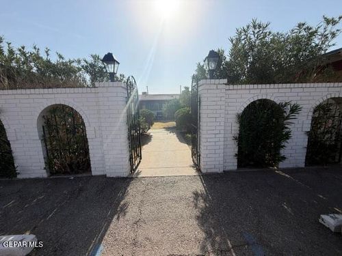 10-3905 Flory Avenue, El Paso, TX, 79904 | Card Image