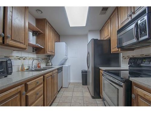 69-2529 Rio Grande St, Austin, TX, 78705-4507 | Card Image