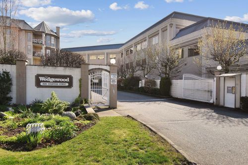 322-2626 Countess St, Abbotsford, BC, V2T5P3 | Card Image