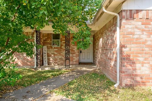 4000 Mountain Vista Dr, Granbury, TX, 76048-6728 | Card Image