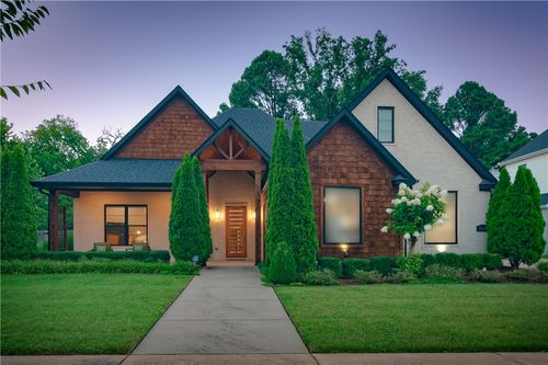 2414 Absolute St, Fayetteville, AR, 72701-3009 | Card Image