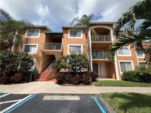 apt-105-1190 Wildwood Lakes Blvd, NAPLES, FL, 34104-5808 | Card Image
