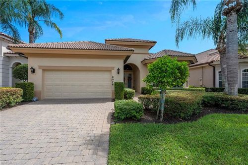 6076 Dogleg Dr, NAPLES, FL, 34113-1688 | Card Image